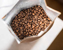 Load image into Gallery viewer, House Decaffeinated Blend - Beans 1KG
